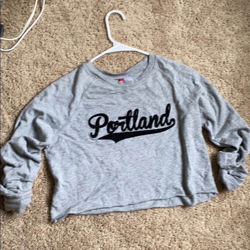 Long sleeve ‘Portland’ logo crop top